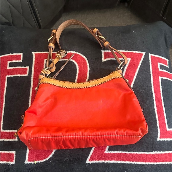 Dooney Red Nylon Sac Style Red Shoulder Bag Women's EUC - Picture 2 of 8